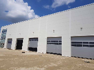 Miért a szendvicspanel a legjobb megoldás a gyártócsarnok-építéshez?